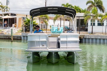 Ponton de South Bay, 24 minutes - Treasure Island, Floride 