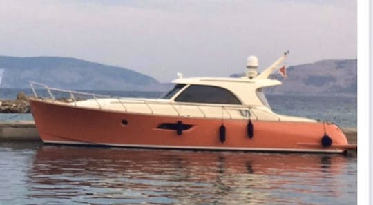 Mochi Dolphin 44’ Luxury Boat Charter in Portofino