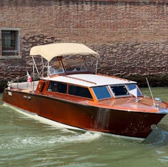 Excursion privée en bateau en bois dans la lagune de Venise