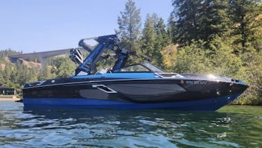 Best Wakesurf Boat Centurion RI230 (Cruising, Lessons, and More) 2hr Min.