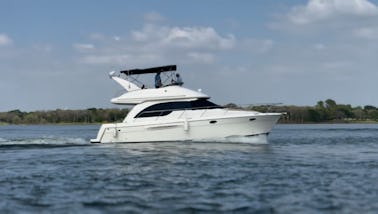  Yacht Meridian de luxe de 39 pieds, nouveau SeaDek et système audio