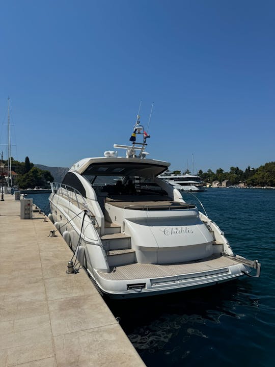 Princess V53 twin Volvo Penta 800Hp