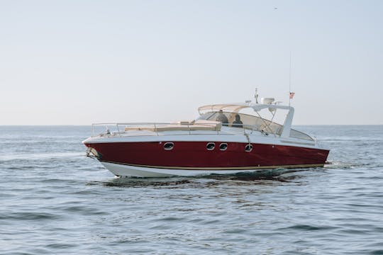 Red yacht 43 👣 Disponible à la location à Cabo San Lucas au Mexique ! ! !