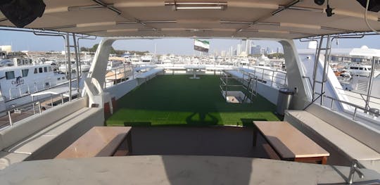 Luxurious 70ft Abu Dhabi Boat for Unforgettable Events!