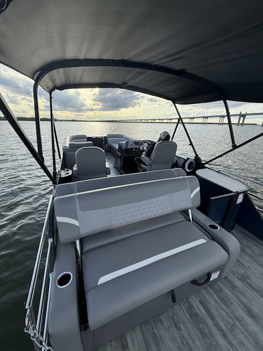 Cruise, Lounge, or Play All Day on Our 25' Crest Platinum Tritoon – Seats 15!