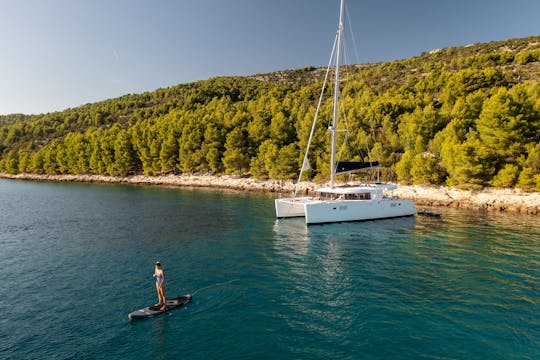 Crewed Sailing Catamaran Lagoon 450 disponível na Croácia