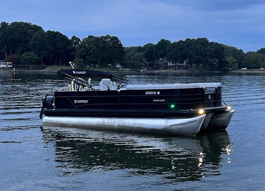 Pristine 2020 Godfrey 250HP Yamaha - Sweetwater