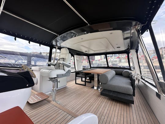 80ft Mega Yacht for the newest boat on the Bosphorus!