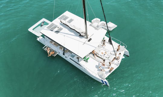 Catamarã à vela de festa de 55 pés
