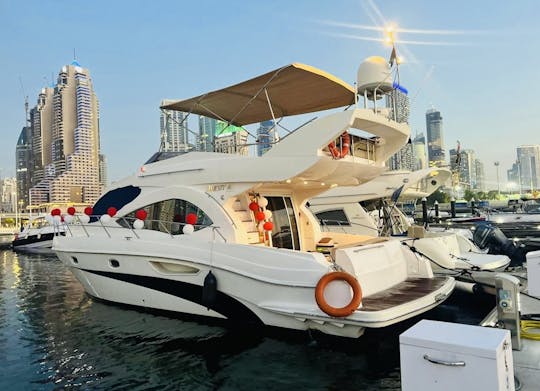 New Majesty 50ft Dubai Marina capacity 13 guest 