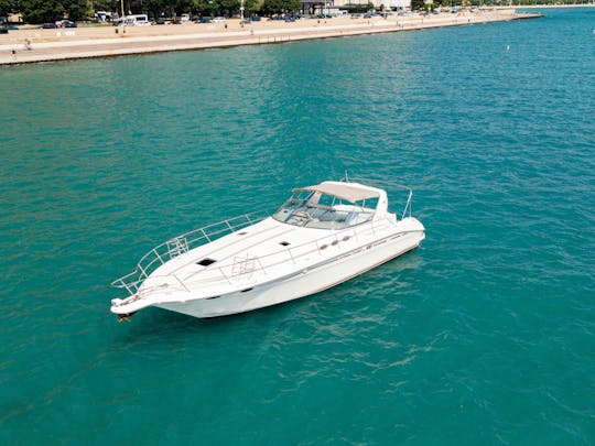 Enjoy Chicago in this 45' Sea Ray Express Cruiser Yacht - Perfect for Parties! 