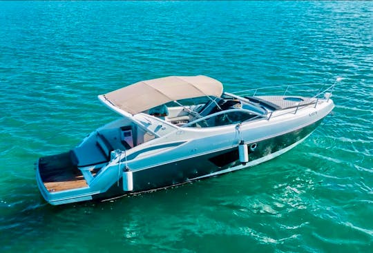 Luxury Sport Yacht in Fort Lauderdale