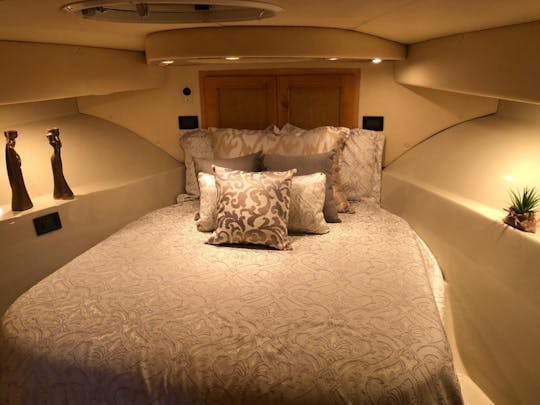 Location d'un yacht de luxe privé de 68 pieds | Expérience tout compris à Cabo