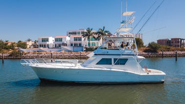 Alquiler de yates de lujo y pesca deportiva en Hatteras de 54 pies