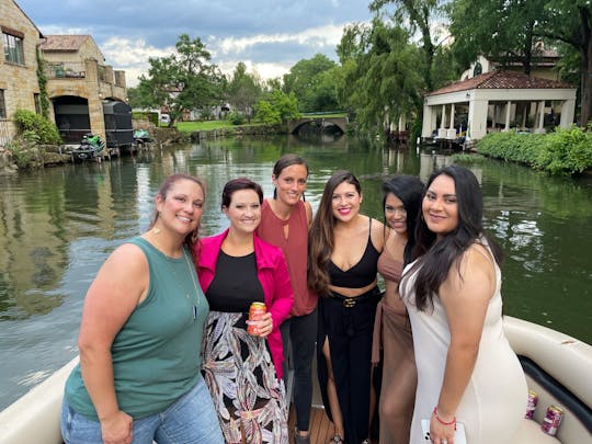 Par personne - Excursion en bateau au coucher du soleil sur le lac Austin