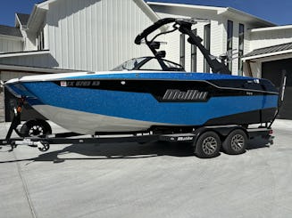 2023 Malibu M220 with Every Surf and Wakeboard Available,  driver included