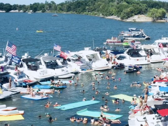 BRAND NEW WAKESURFING BOAT- Lake Grapevine