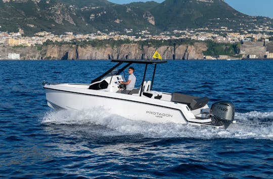 Protagon 25, Bateau rapide en Campanie, Italie pour 8 personnes