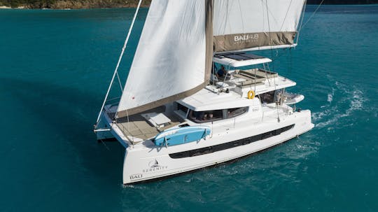 Catamarán de vela privado de lujo con todo incluido de 49 pies con capitán y chef