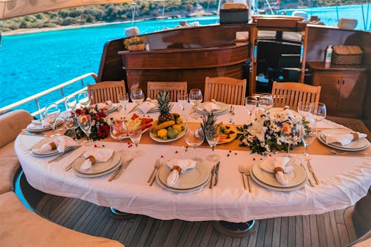  Sailing Gulet for 10 guests in  Bodrum Turkey 