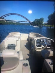 12 Person Party Barge Pontoon on Lake Travis!!!!