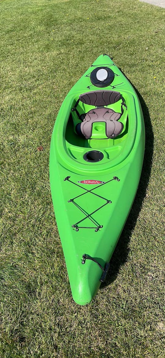 10' Kayaks for Rent (Daily or Hourly)