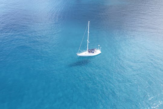 Navegação privada em iate de luxo de 45 pés, navegação diurna, vela ao pôr do sol, mergulho 