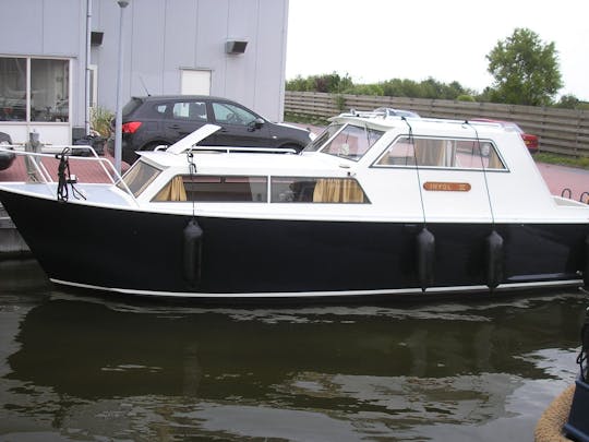 Charter "Inyol' Motor Yacht in Friesland, Netherlands for up to 6 people