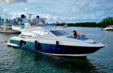 Gorgeous Azimut Flybridge 60 for the best Miami experience
