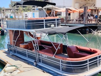 2 Level Pontoon plus a slide 20 people allowed 