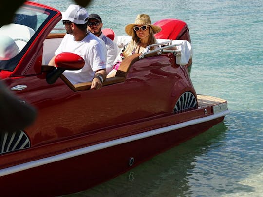 Visite emblématique à bord d'un bateau Fiat 500