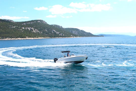 Quicksilver 605 Sundeck Boat in Split