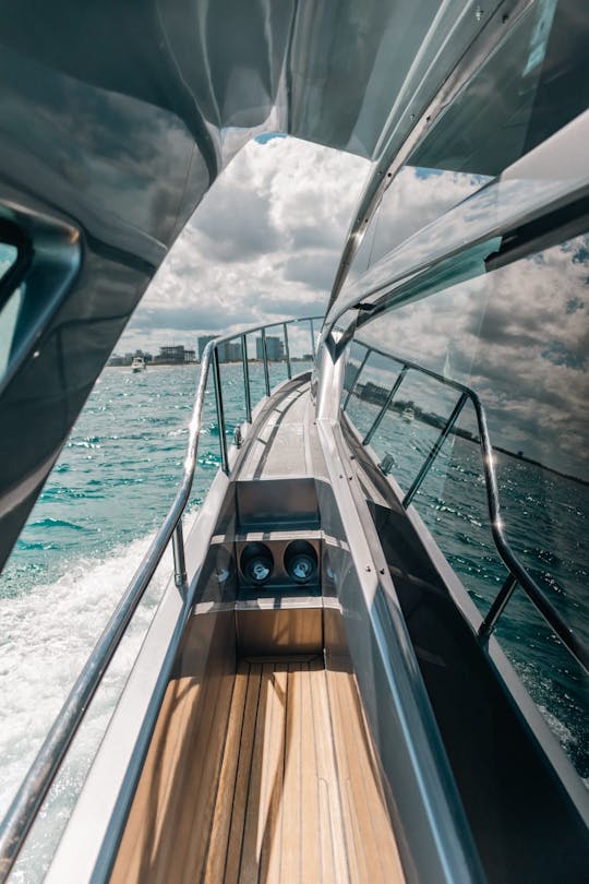 Magnifique et puissant yacht Pershing de 56 pieds à Quintana Roo 