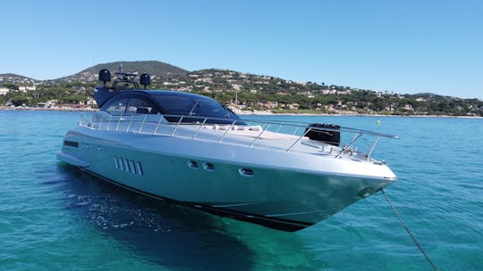 Mangusta 72' Helios Mega Yacht em Mônaco, Mônaco