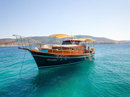 Chartered Yacht in Bodrum