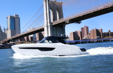 Female Owned - Cruisers Yacht 40' in Manhattan