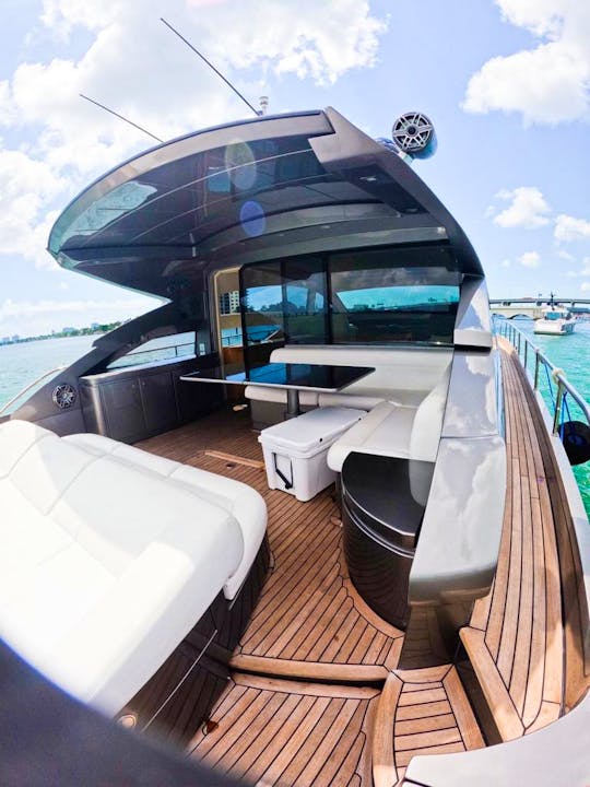 Enjoy Miami In Luxury Pershing 64FT Mega Yacht!!! One hour free mon-thurs 🎸