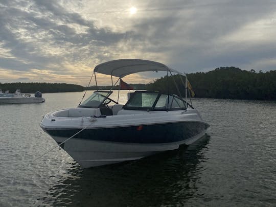 Lake Day Like a Boss! | 2022 Regal 21 OBX Boat