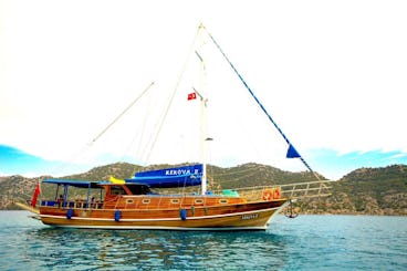 Custom built gulet with a capacity of 6 people in Kekova-Kas region