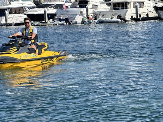 ¡Alquila el Ferrari del agua! Sea-Doo Performance RXT-X 300