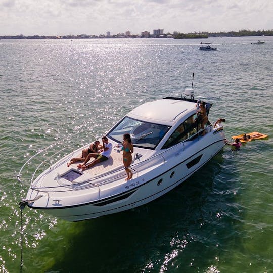 MODERN 42 BENETEAU MOTOR YACHT - HAULOVER SANDBAR / SUNNY ISLES / AVENTURA