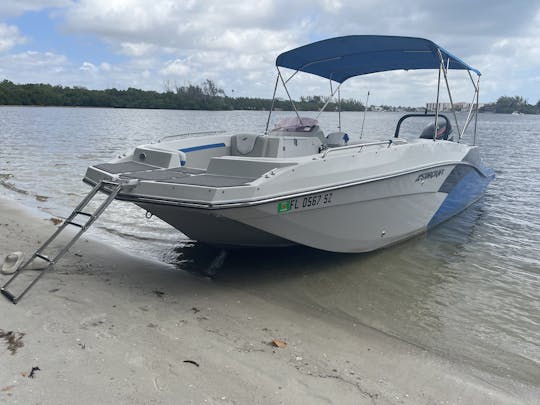 Spacious 23' Deck Boat! FUEL INCLUDED! Perfect for Sandbars/Cruising!