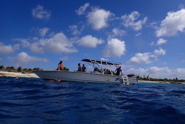 aluguel de barco particular, Bonaire, Kralendijk Mergulho com snorkel, wakeboard, tubing 