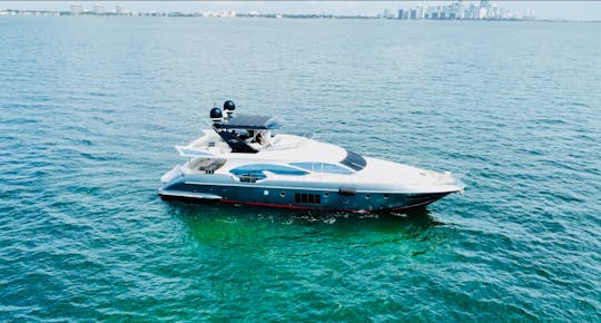 ¡Disfrute de Miami en el lujoso Azimut de 70 pies!