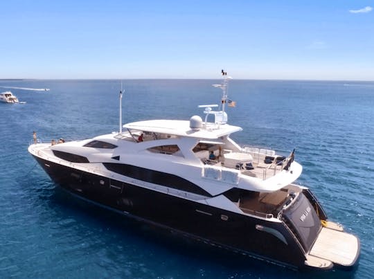 Deal of the Week! 120' Sunseeker Mega Yacht for Rent in Cancun, Mexico.