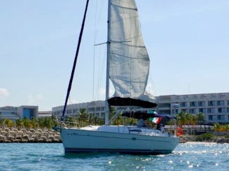 Velero 41 Ps/Ft, Cancun, Mexico