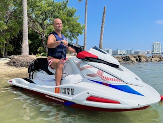 🚤 Alugue um emocionante jet ski Yamaha VX Deluxe 2023 em Miami! 🌴🌊