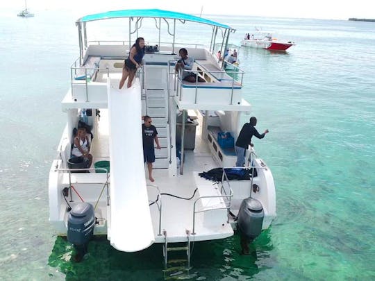 FULL DAY VIP EXPERICE-LUXURY CATAMARAN PRIVATE PARTY FROM 8AM TO 3.30PM
