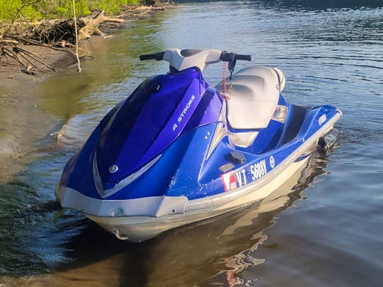 Two Yamaha vx110 Jet Skis in Chester