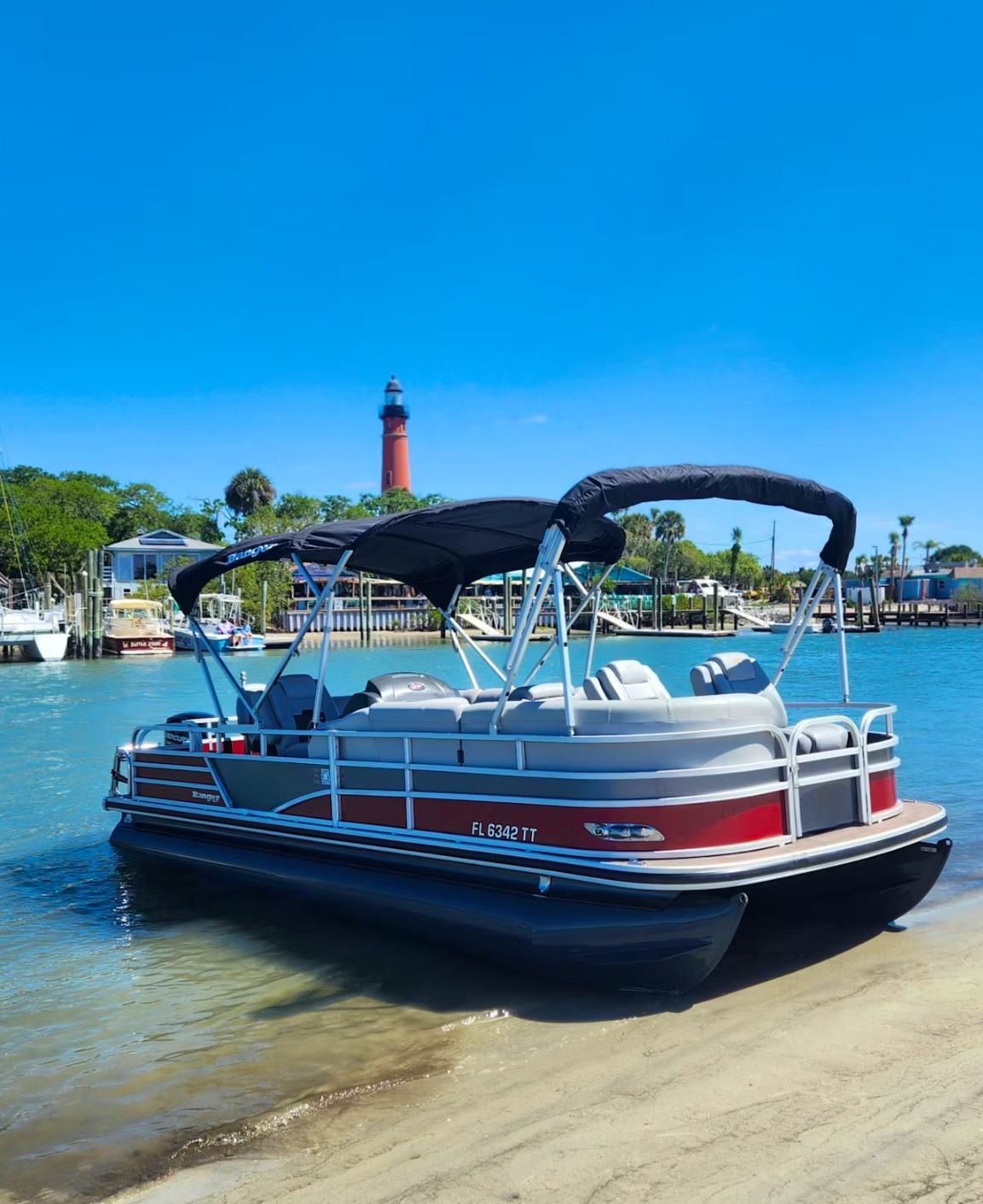 Discovering the Ultimate Experience: Rent a Pontoon Boat in New Smyrna Beach